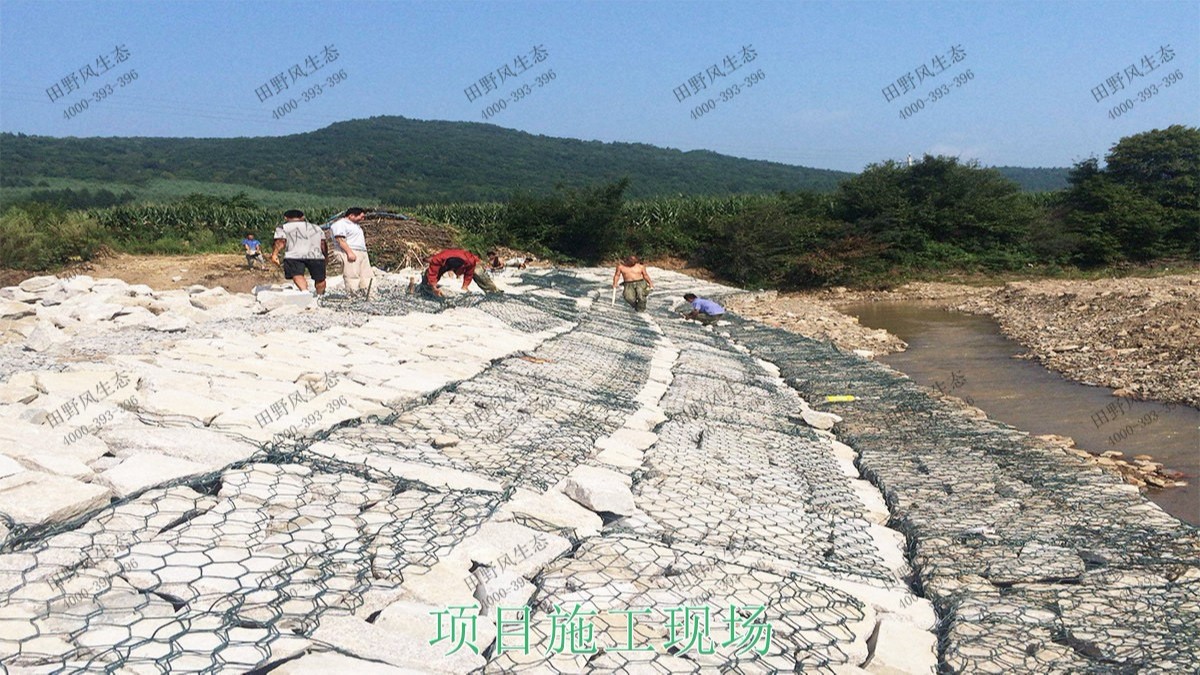 深圳茅洲河生態(tài)河道邊坡噴草 深圳茅洲河生態(tài)河道邊坡噴草